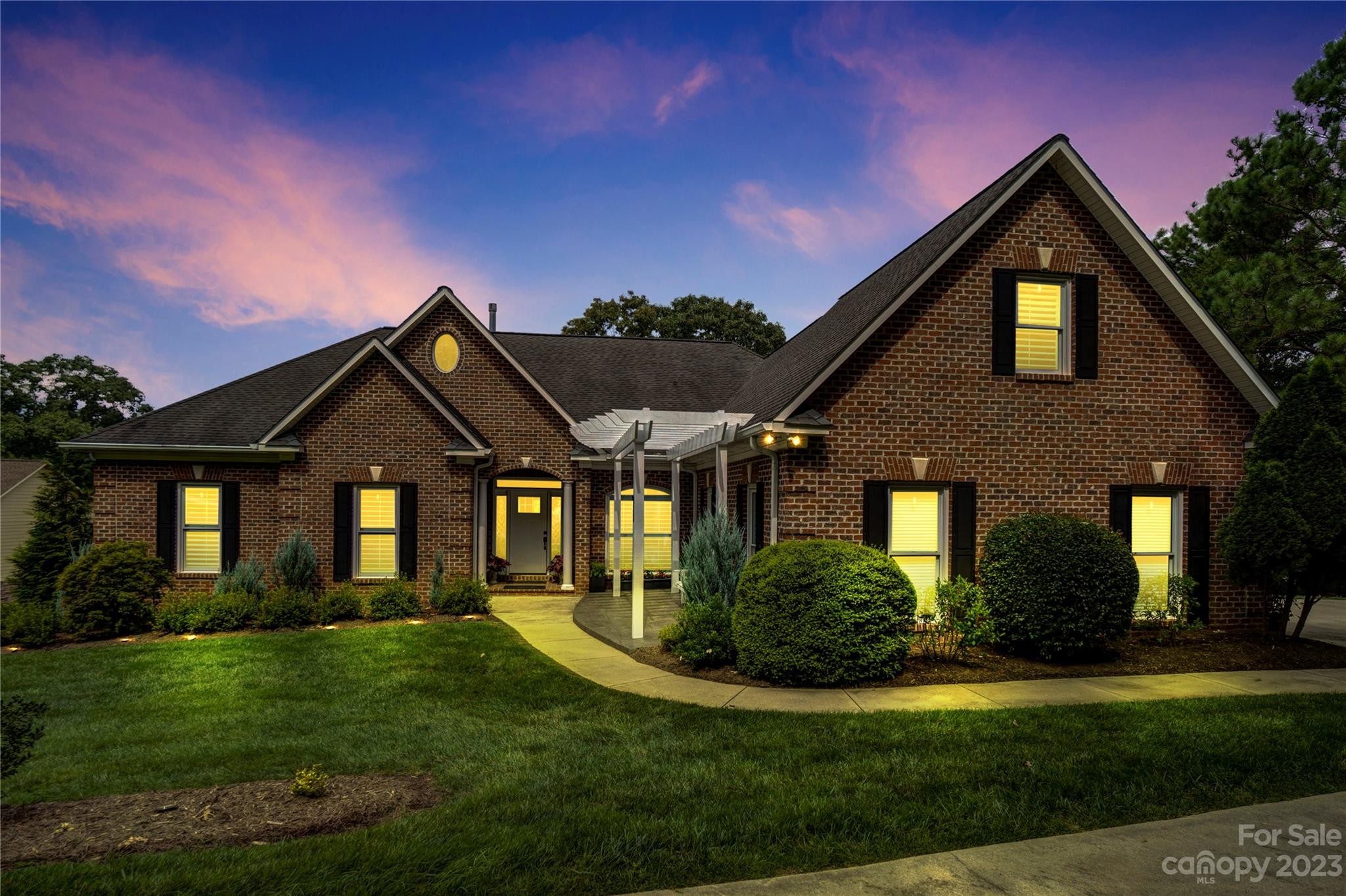 Tanglewood Place - Residential