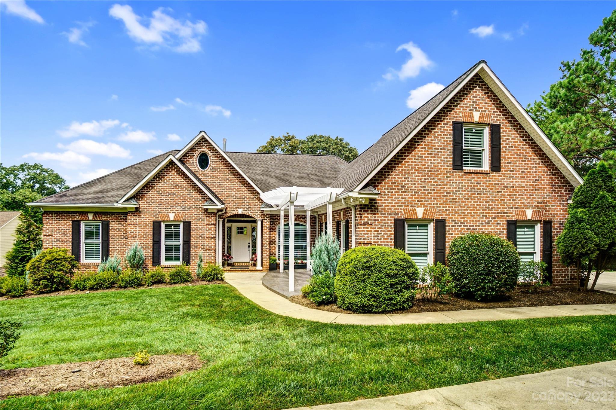 Tanglewood Place - Residential