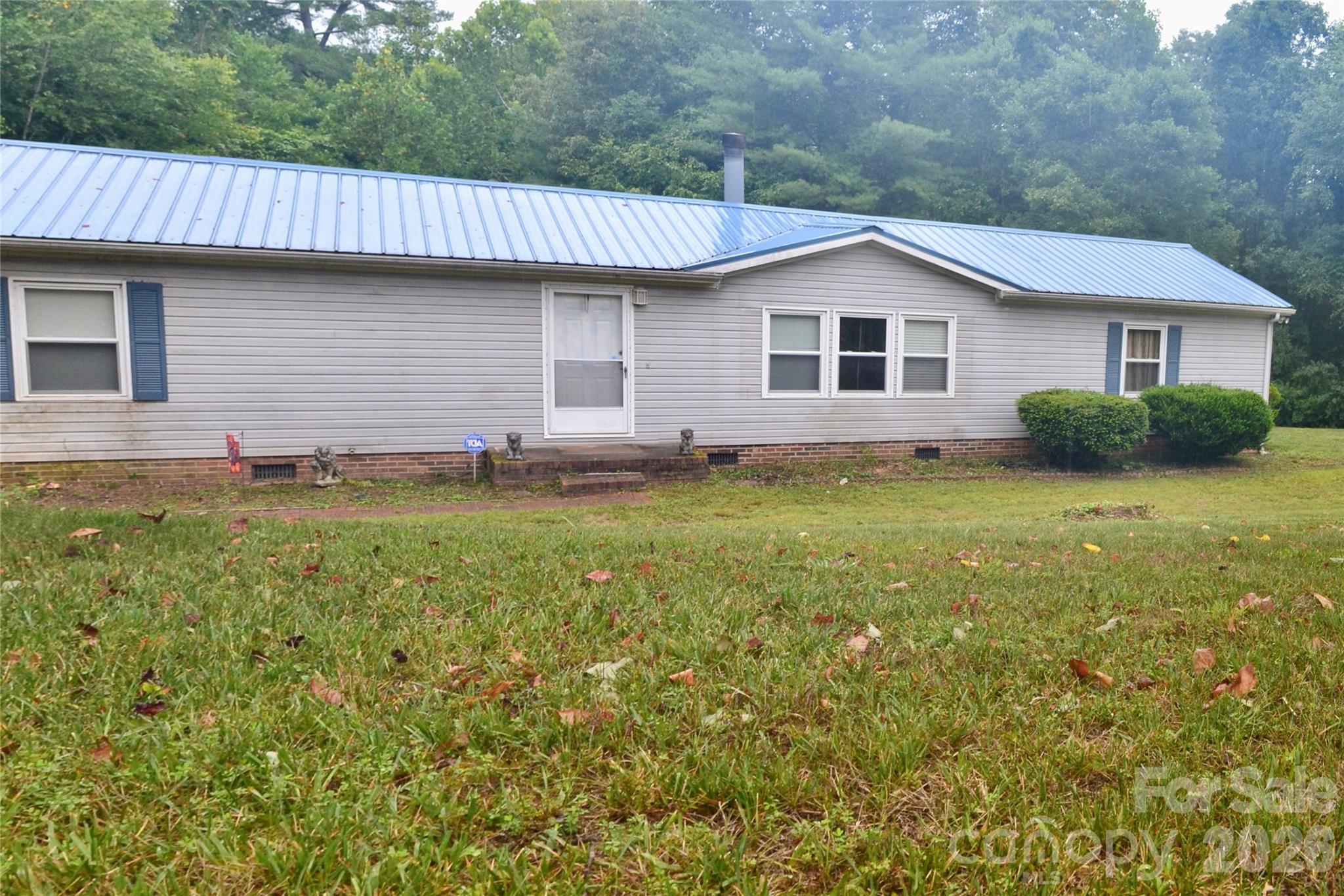 4851 Mounira Avenue, Hickory, NC, 28602
