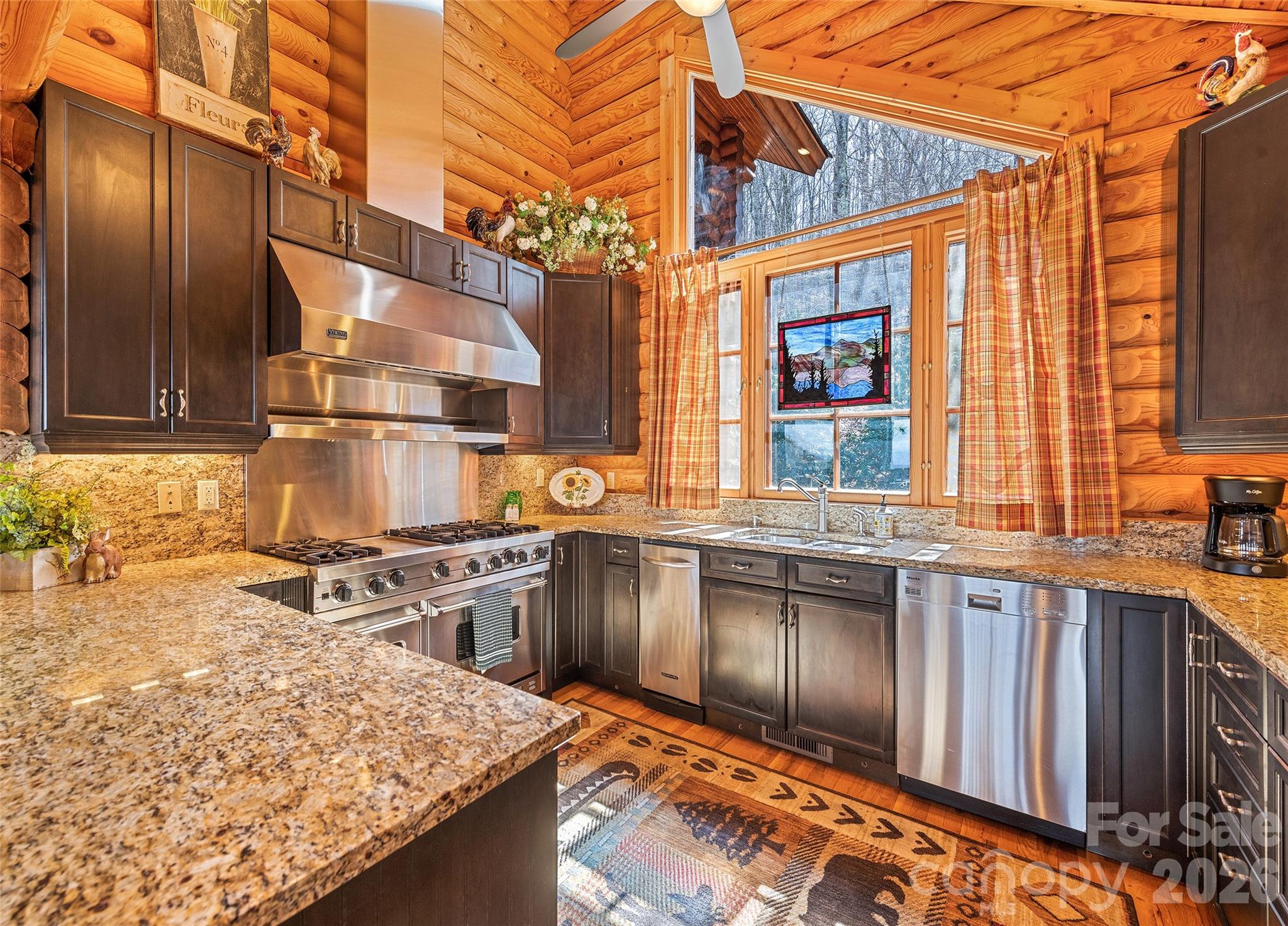 Smoky Mountain Retreat at Eagles Nest - Residential