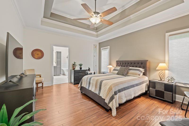 The Peninsula - Residential