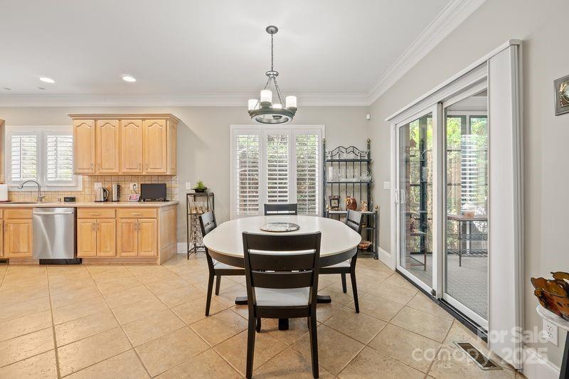 The Peninsula - Residential