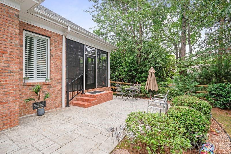 The Peninsula - Residential