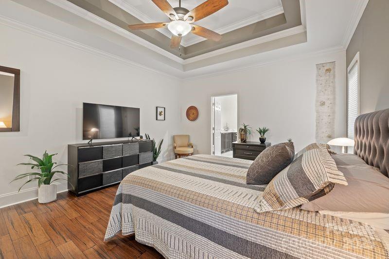 The Peninsula - Residential