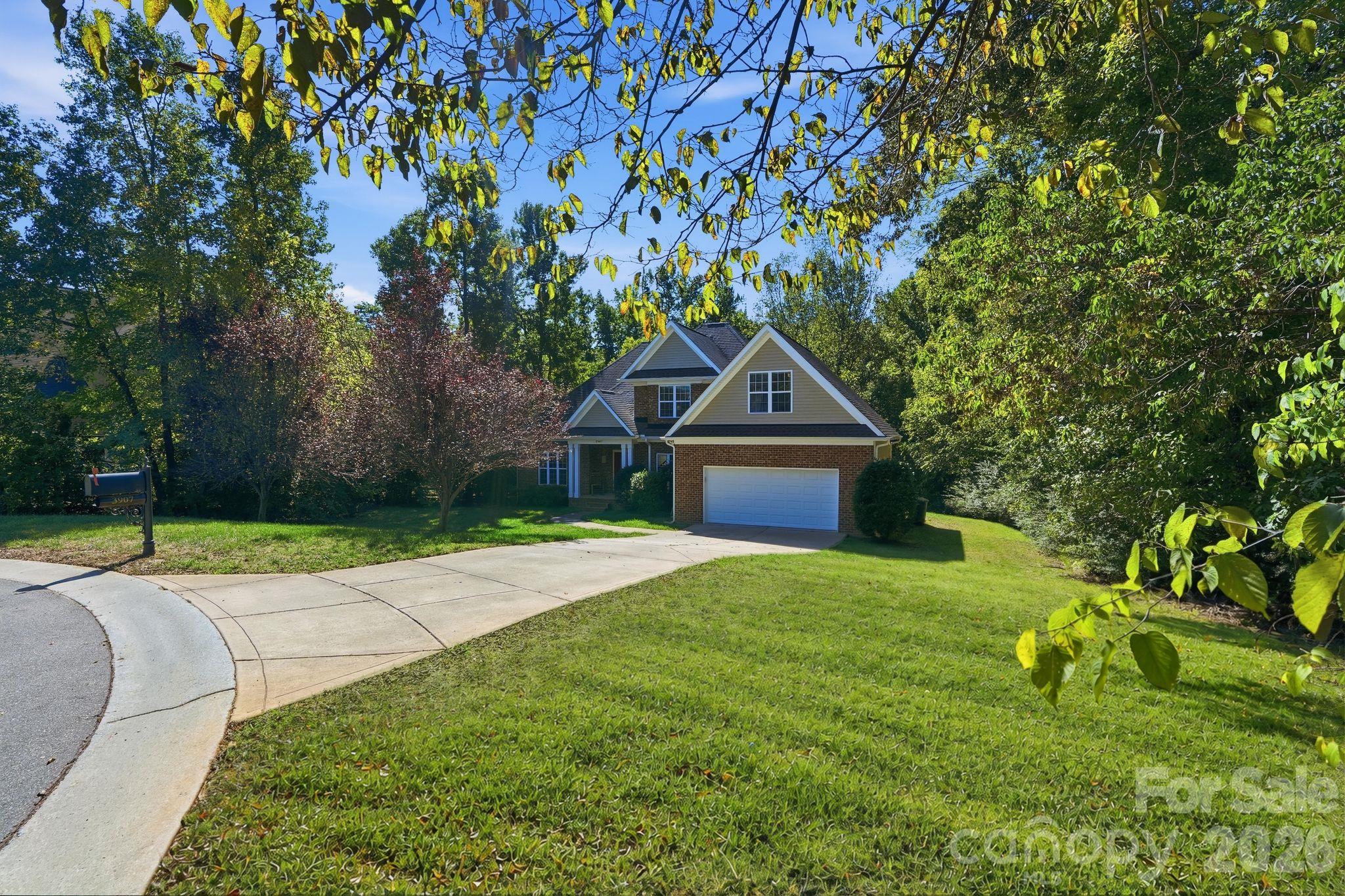 3907 Longpond Lane