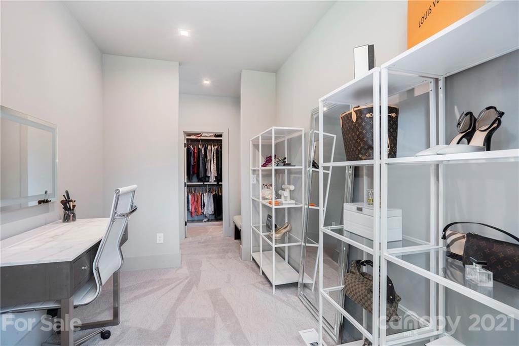 Sherwood Forest - Residential