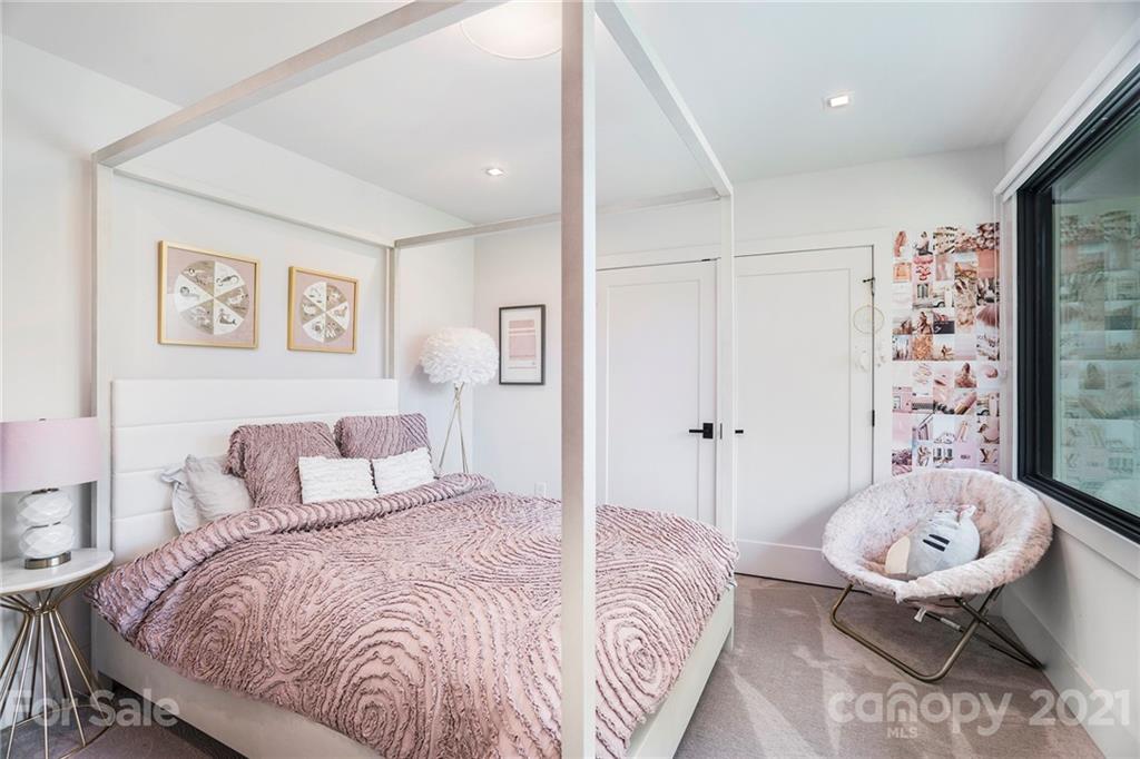 Sherwood Forest - Residential