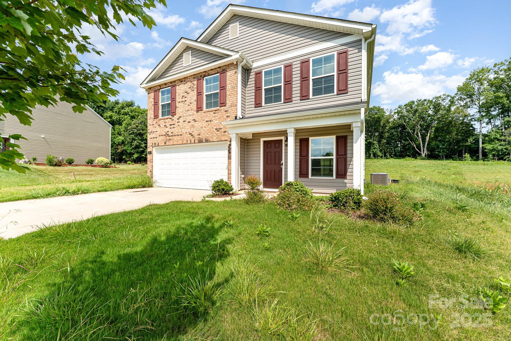 215 Lilys Place