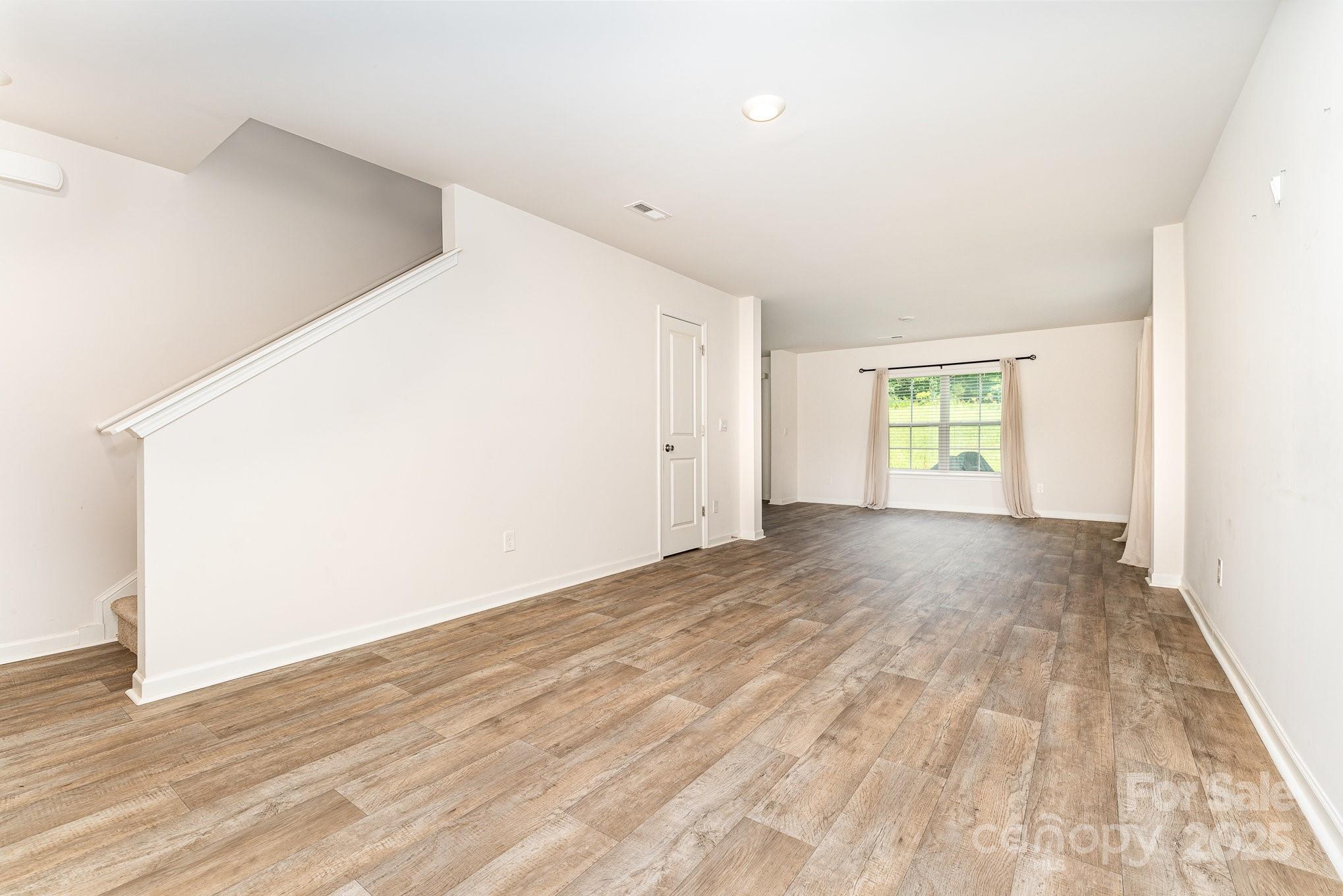 215 Lilys Place