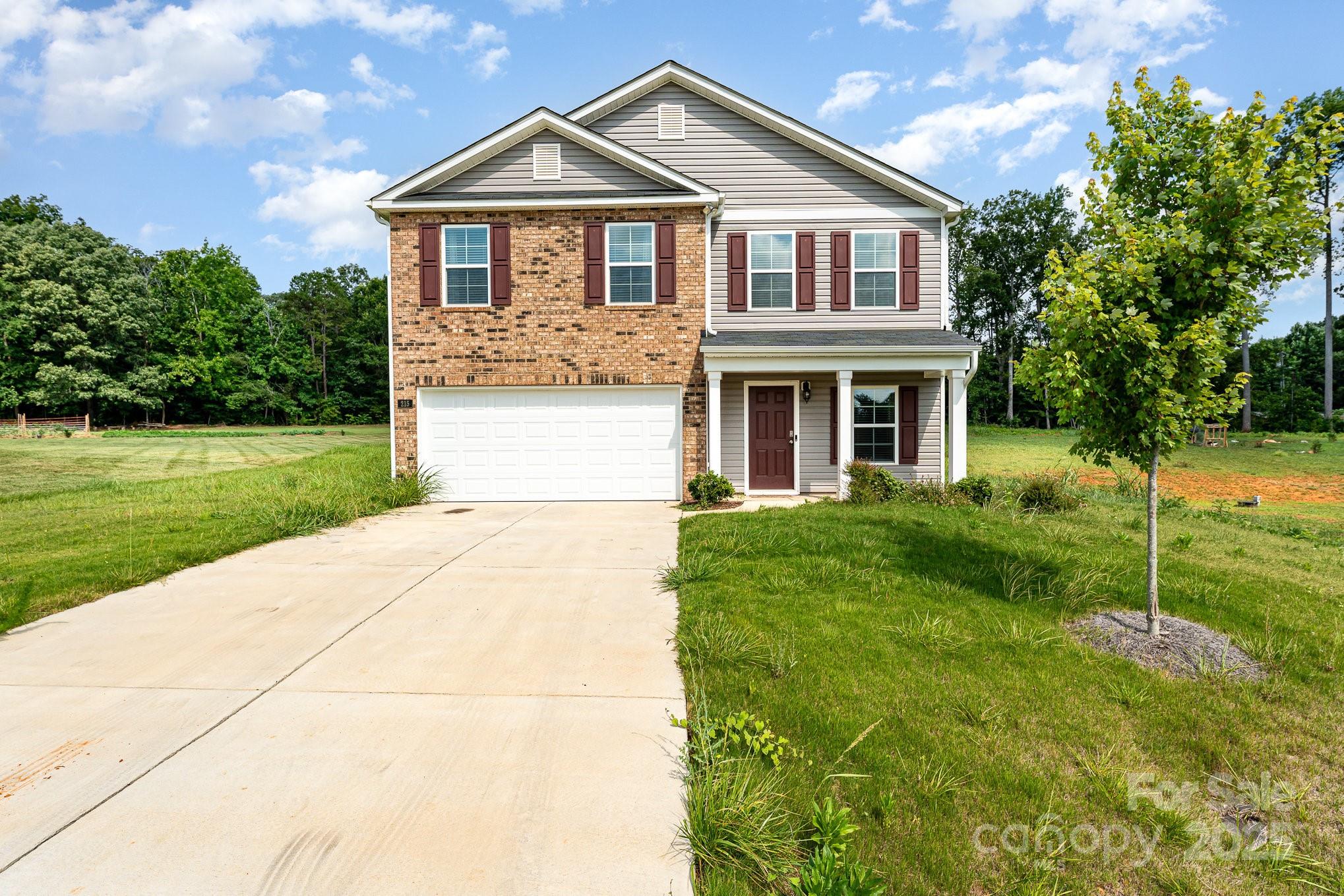 215 Lilys Place