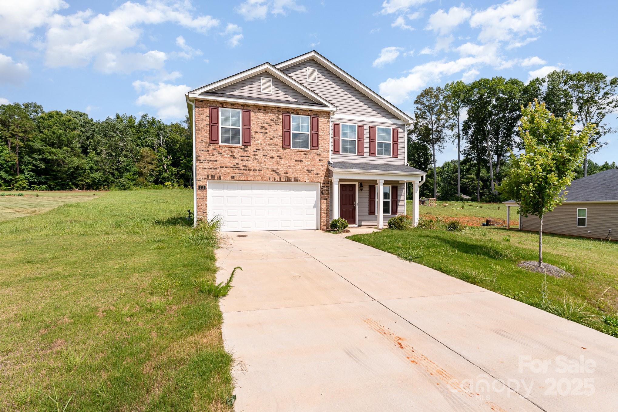 215 Lilys Place