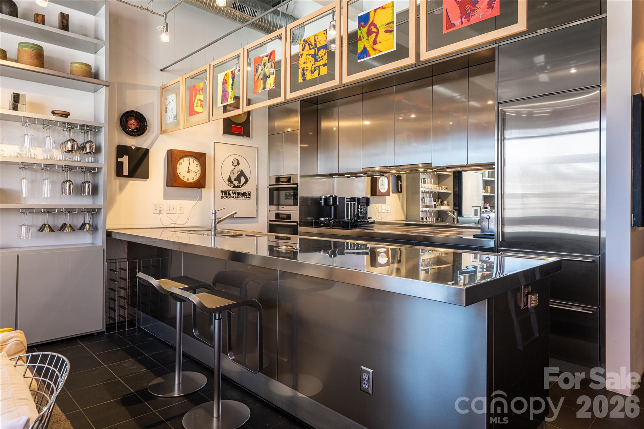 12 S Lexington Avenue 402