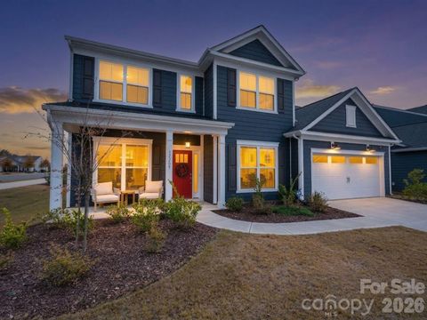 12205 Hollinhope Drive Charlotte NC 28278