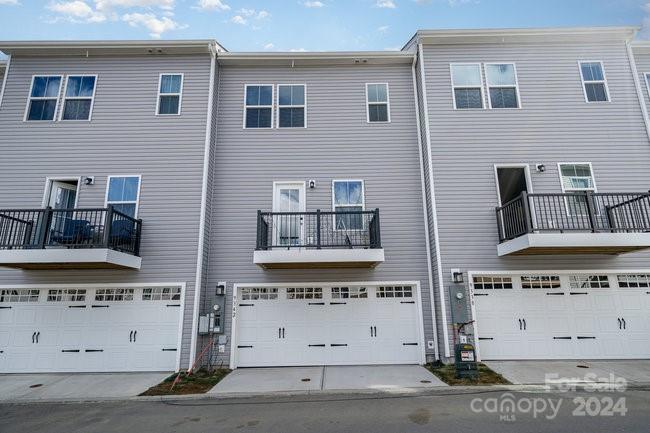 The Towns at Mallard Mills - Residential