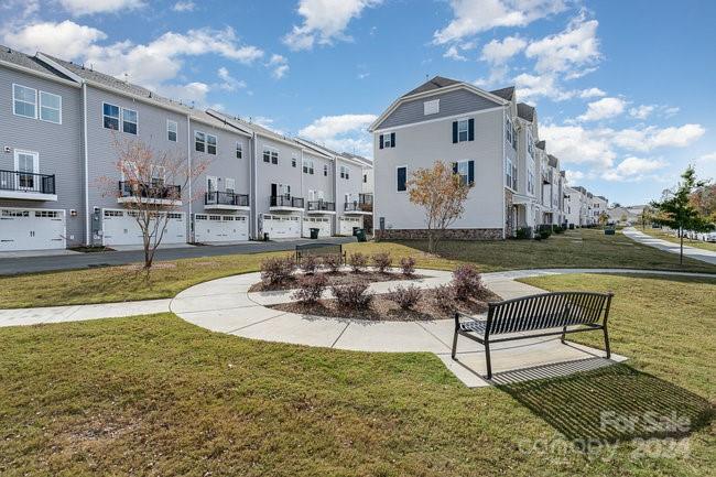 The Towns at Mallard Mills - Residential