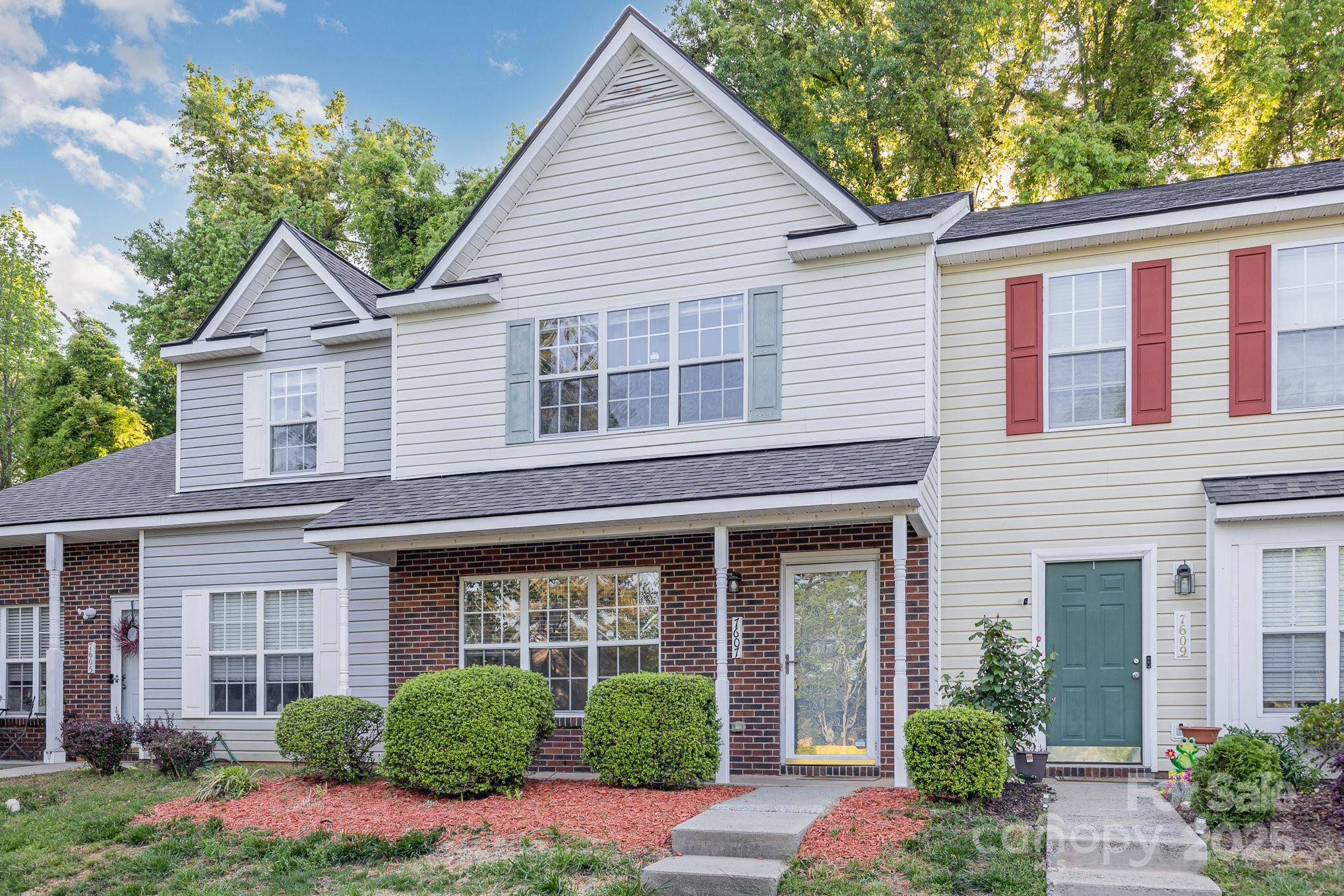 7607 Petrea Lane