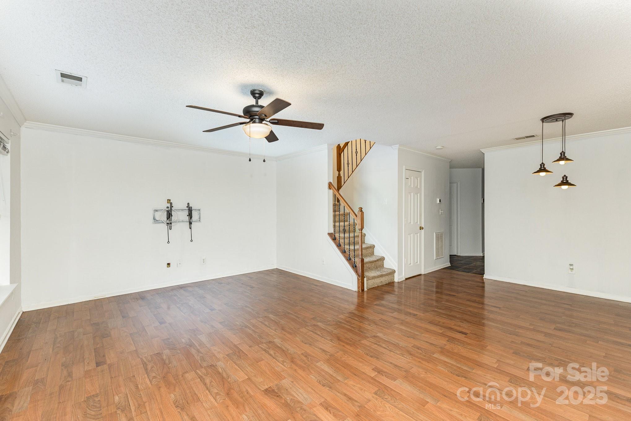 7607 Petrea Lane
