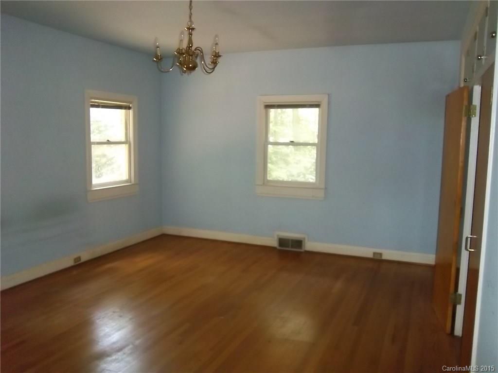 CLUB ACRES - Residential