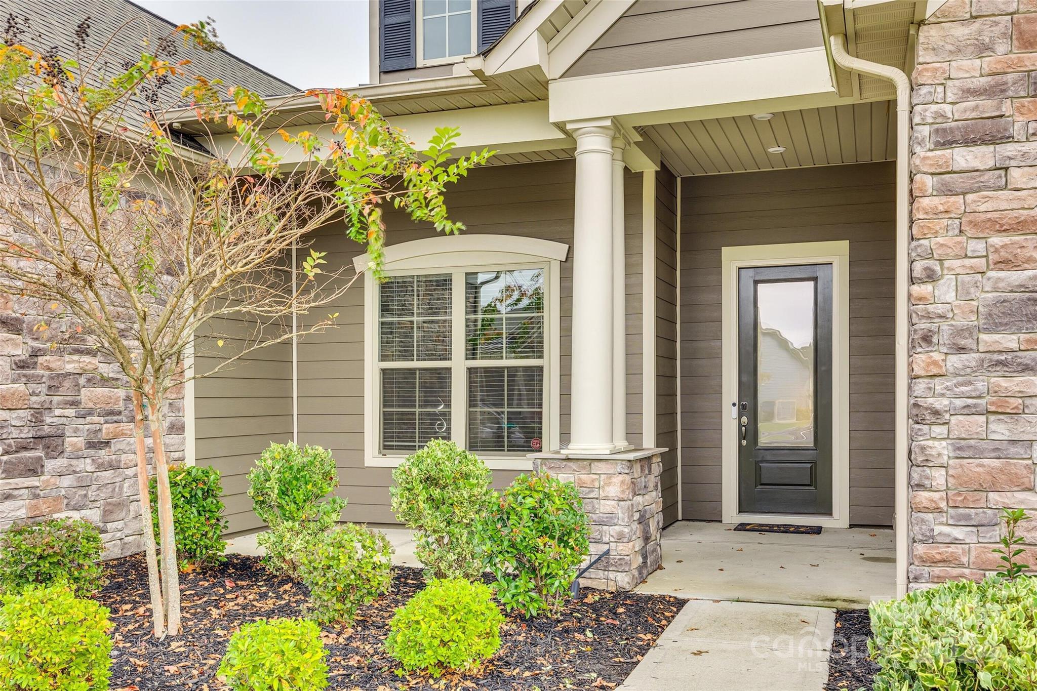 Queensbridge - Residential