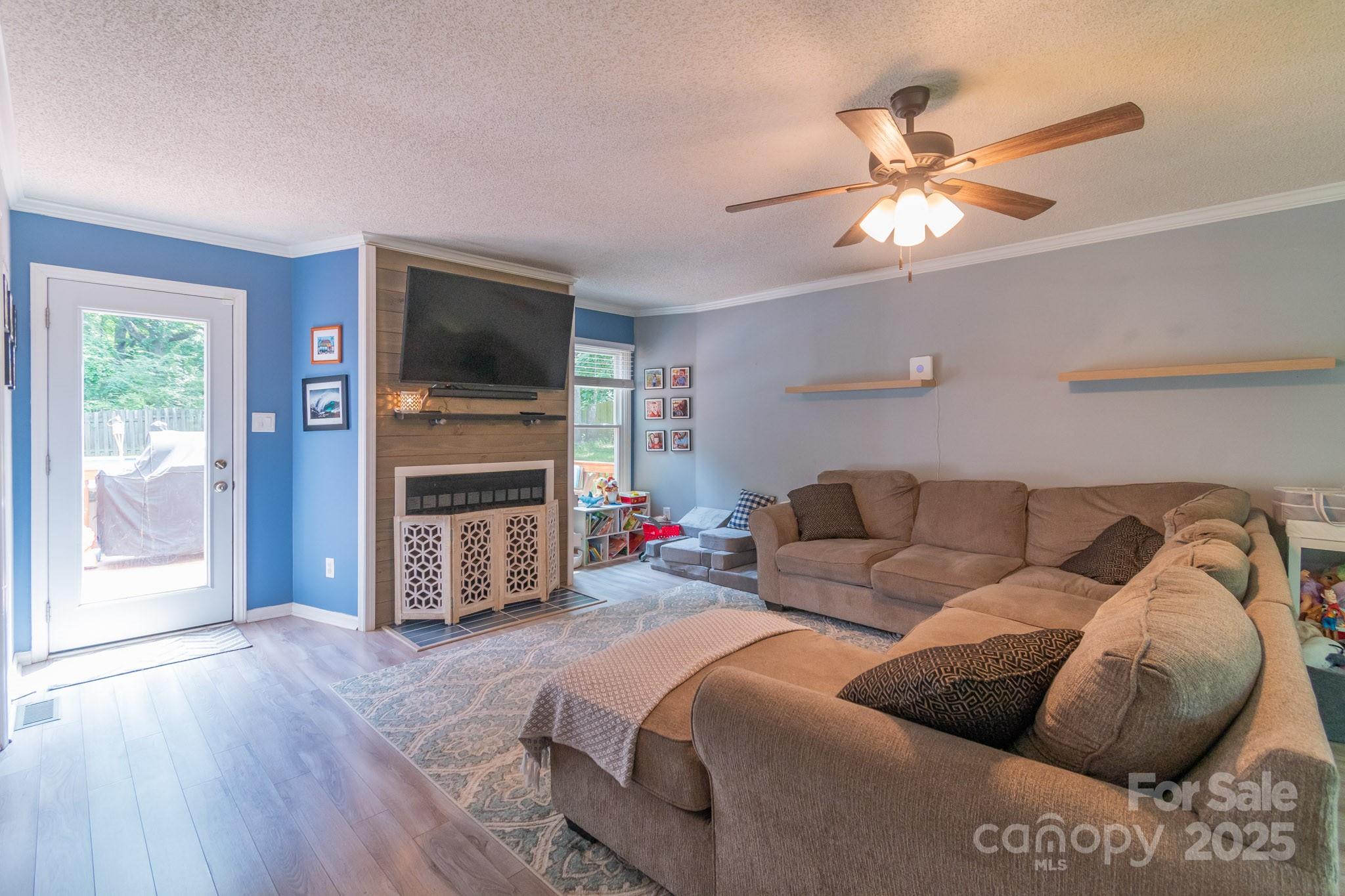 Lake Lee Estates - Residential