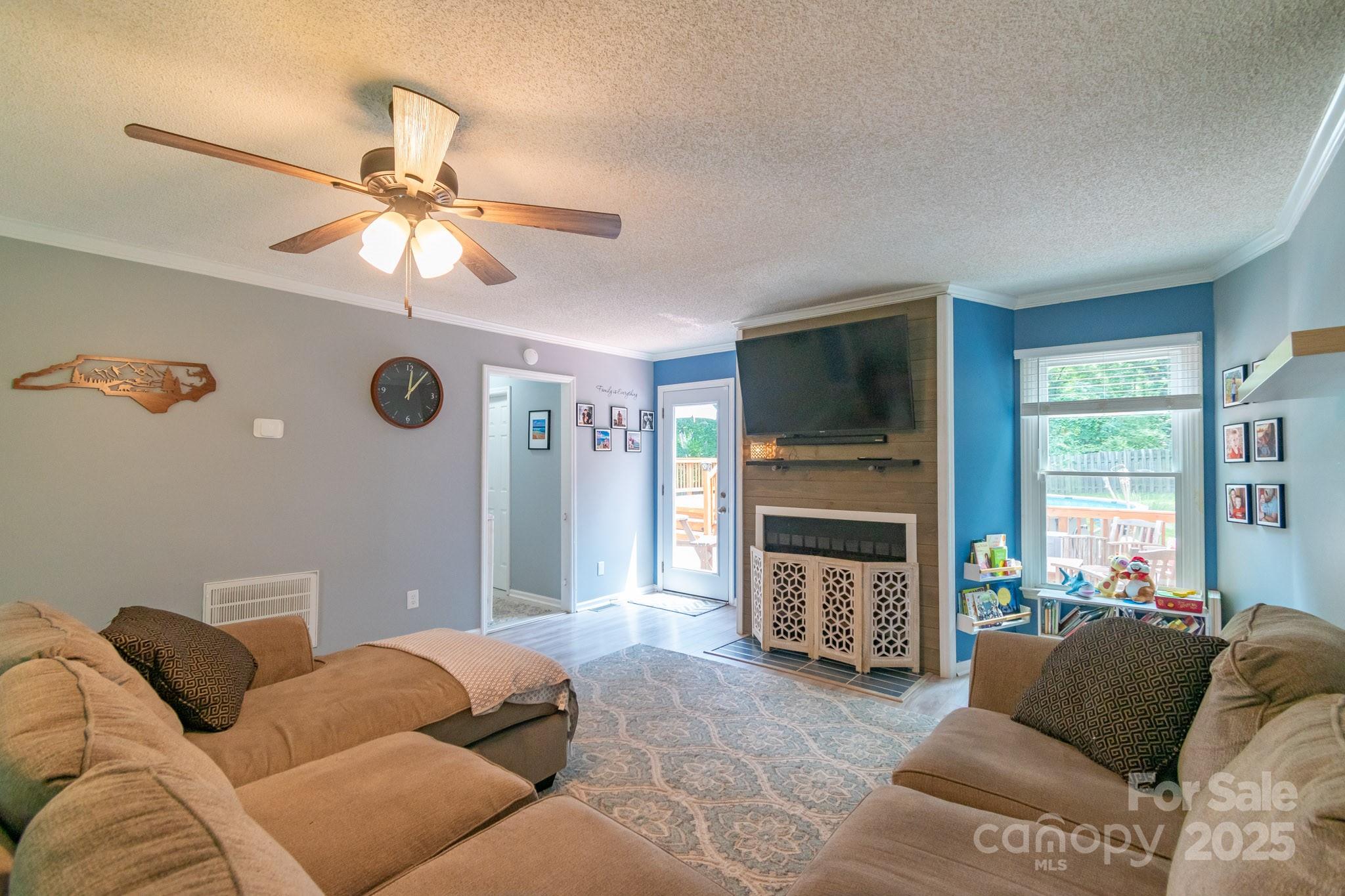 Lake Lee Estates - Residential