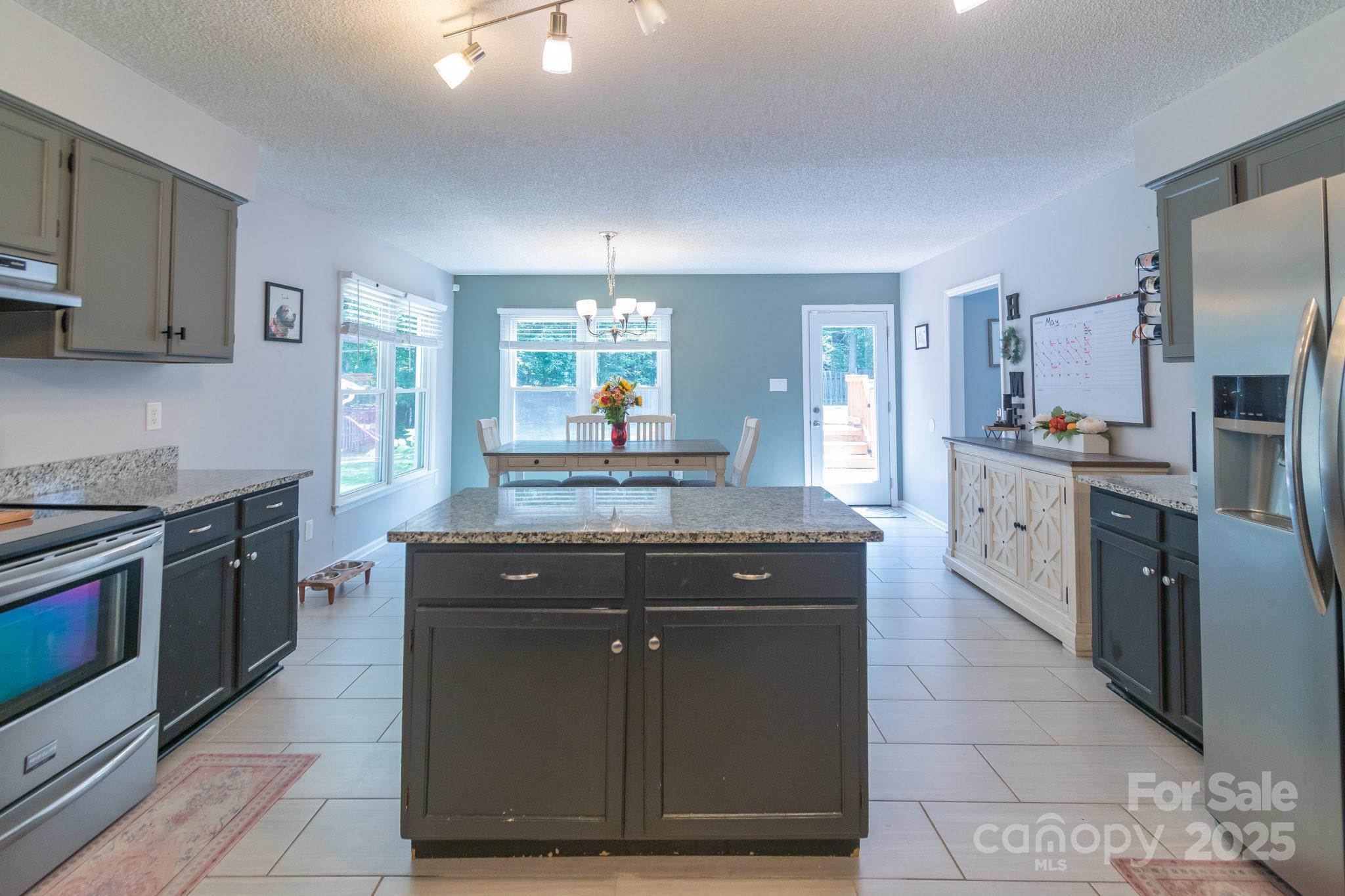 Lake Lee Estates - Residential