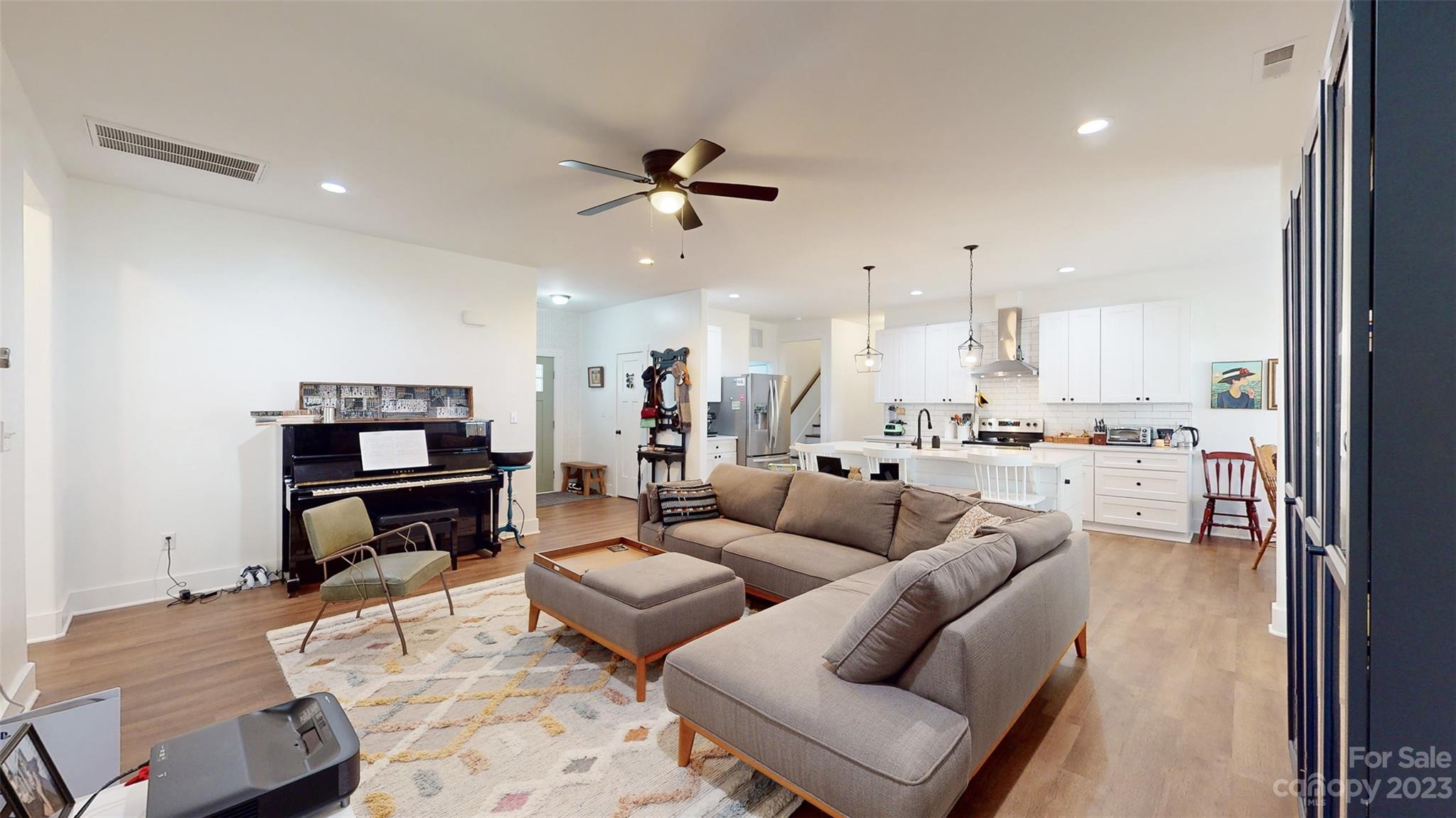 Hillcrest - Residential