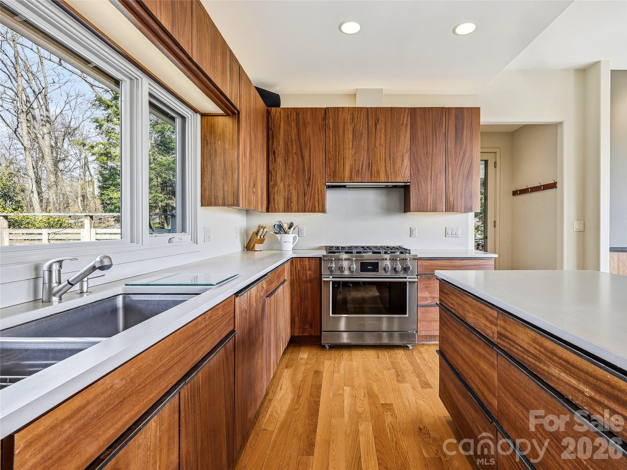 Horizon Hill - Residential