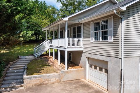 A home in Hendersonville