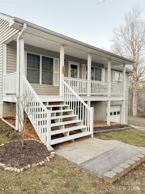 A home in Hendersonville