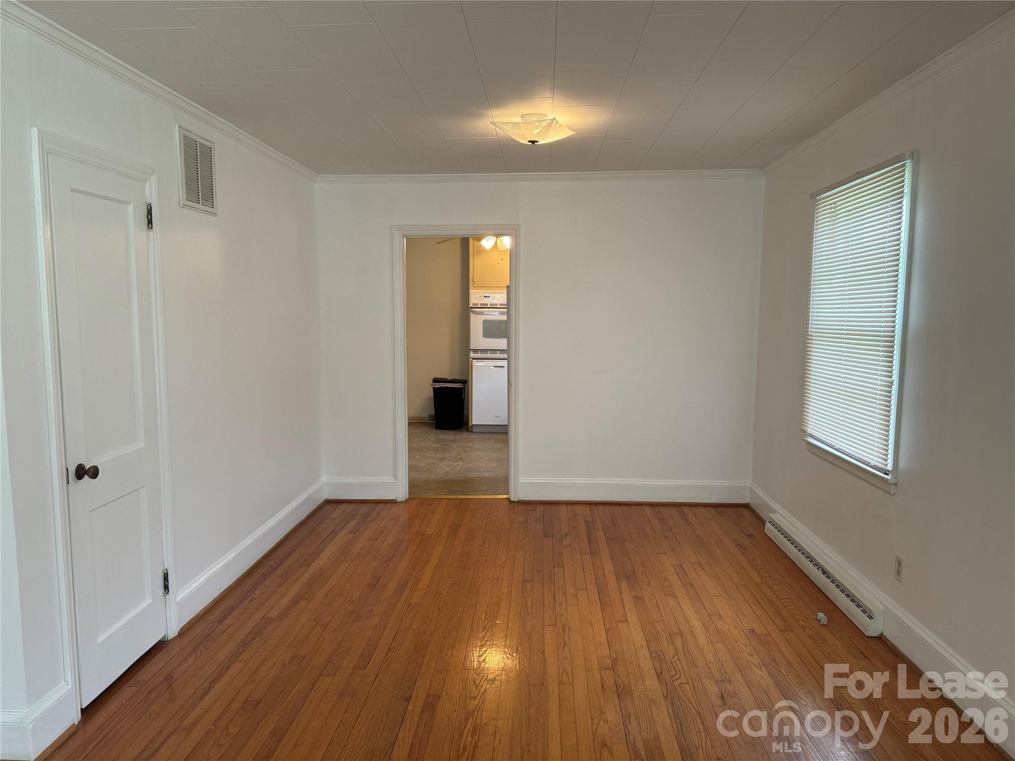 1020 W Catawba Avenue