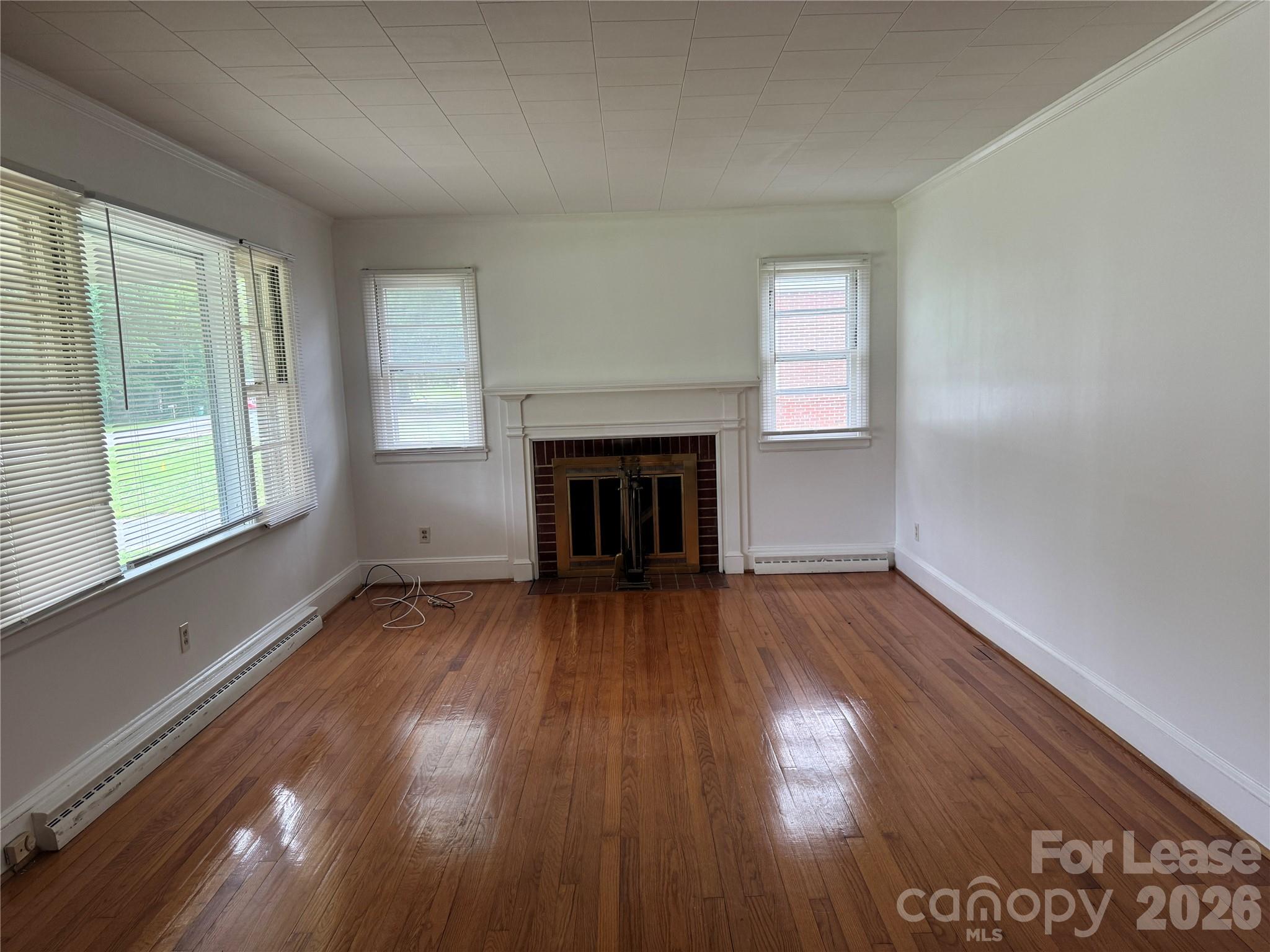 1020 W Catawba Avenue