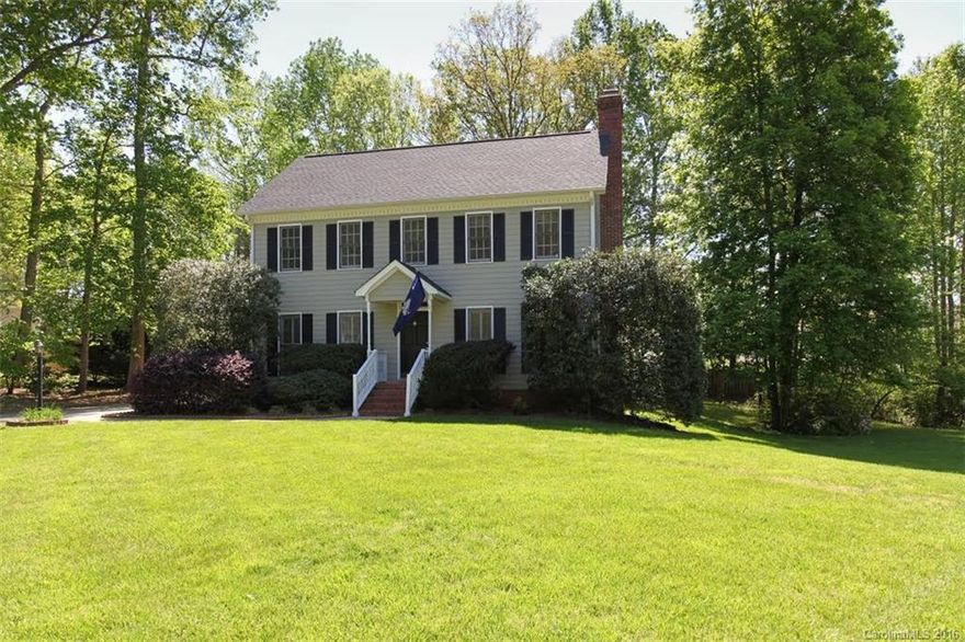 Welcome home! This beautiful southern charmer has it all. Granite in the kitchen, energy efficient tankless water heater, large bonus room, and master on main w/ large WIC. With 4 br 2.5 ba and tons of storage this home will not disappoint! The upper level has fresh paint and new carpet. Spend your summer enjoying the outdoors in this flat backyard or entertaining on the deck. Come see this one today!!
