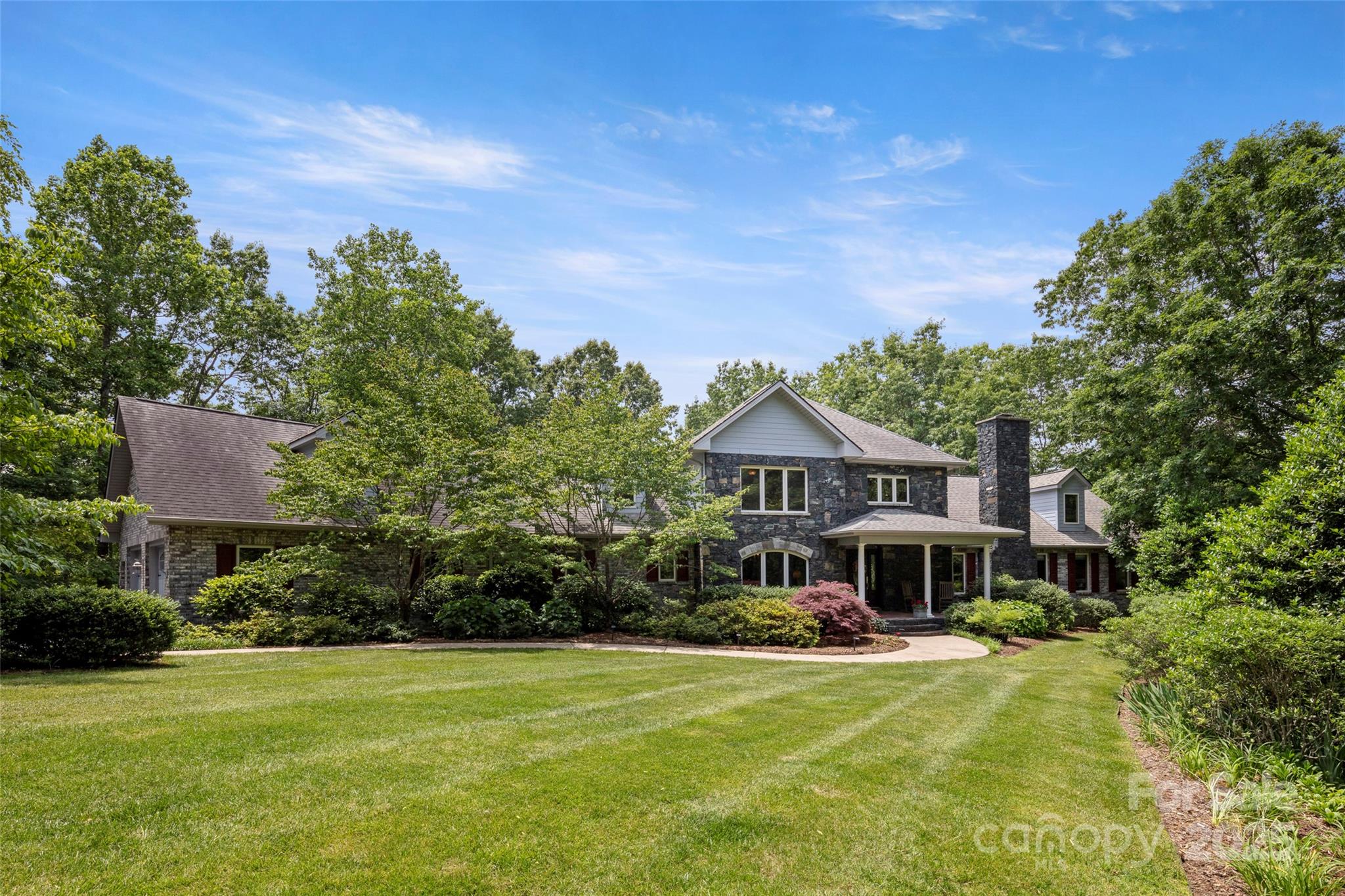 421 N Boundary Road