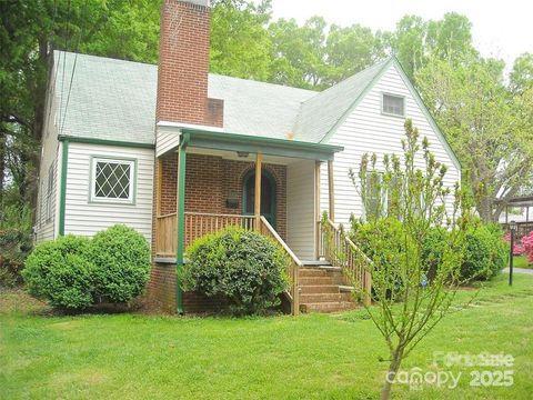 Photo of 221 Valleyview Place, Salisbury, NC 28144 (MLS # 4323053)
