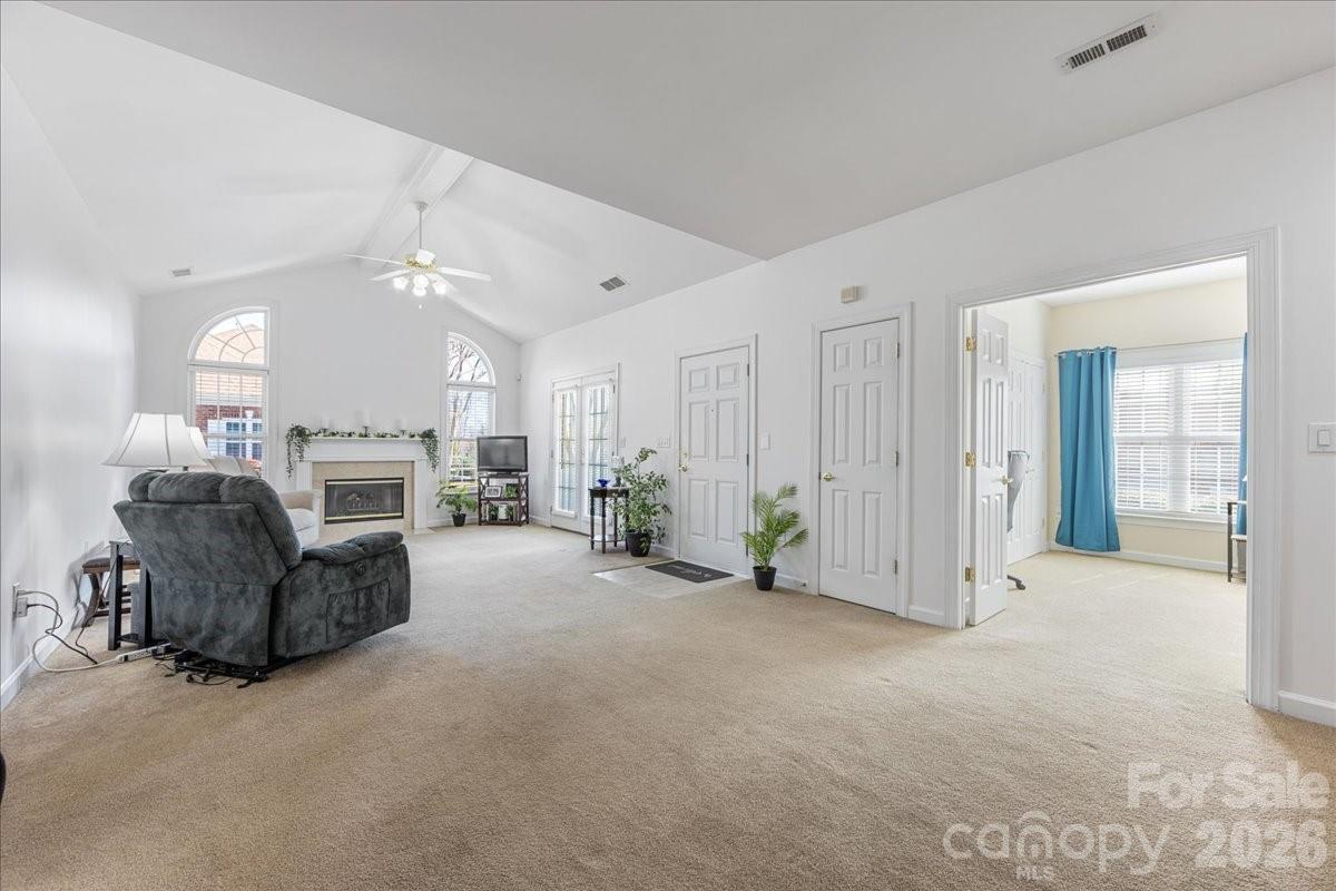 Windsor Oaks - Residential