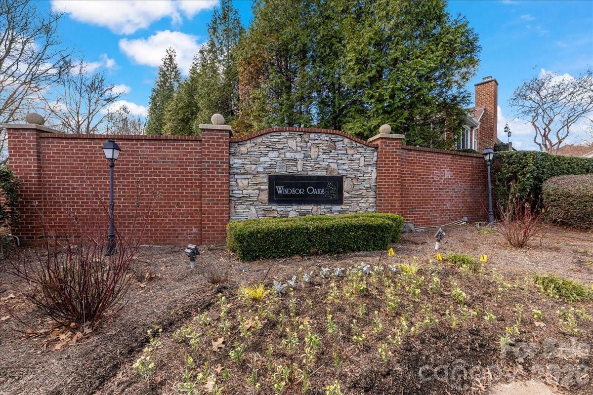 Windsor Oaks - Residential