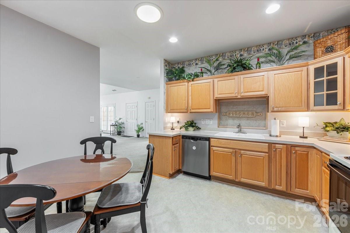 Windsor Oaks - Residential