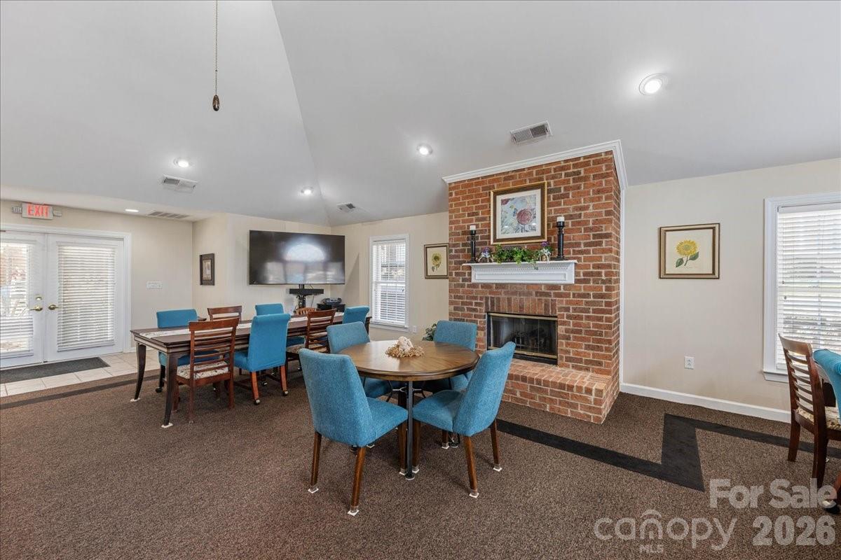 Windsor Oaks - Residential