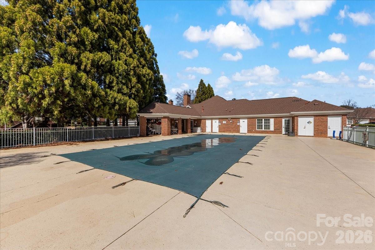 Windsor Oaks - Residential