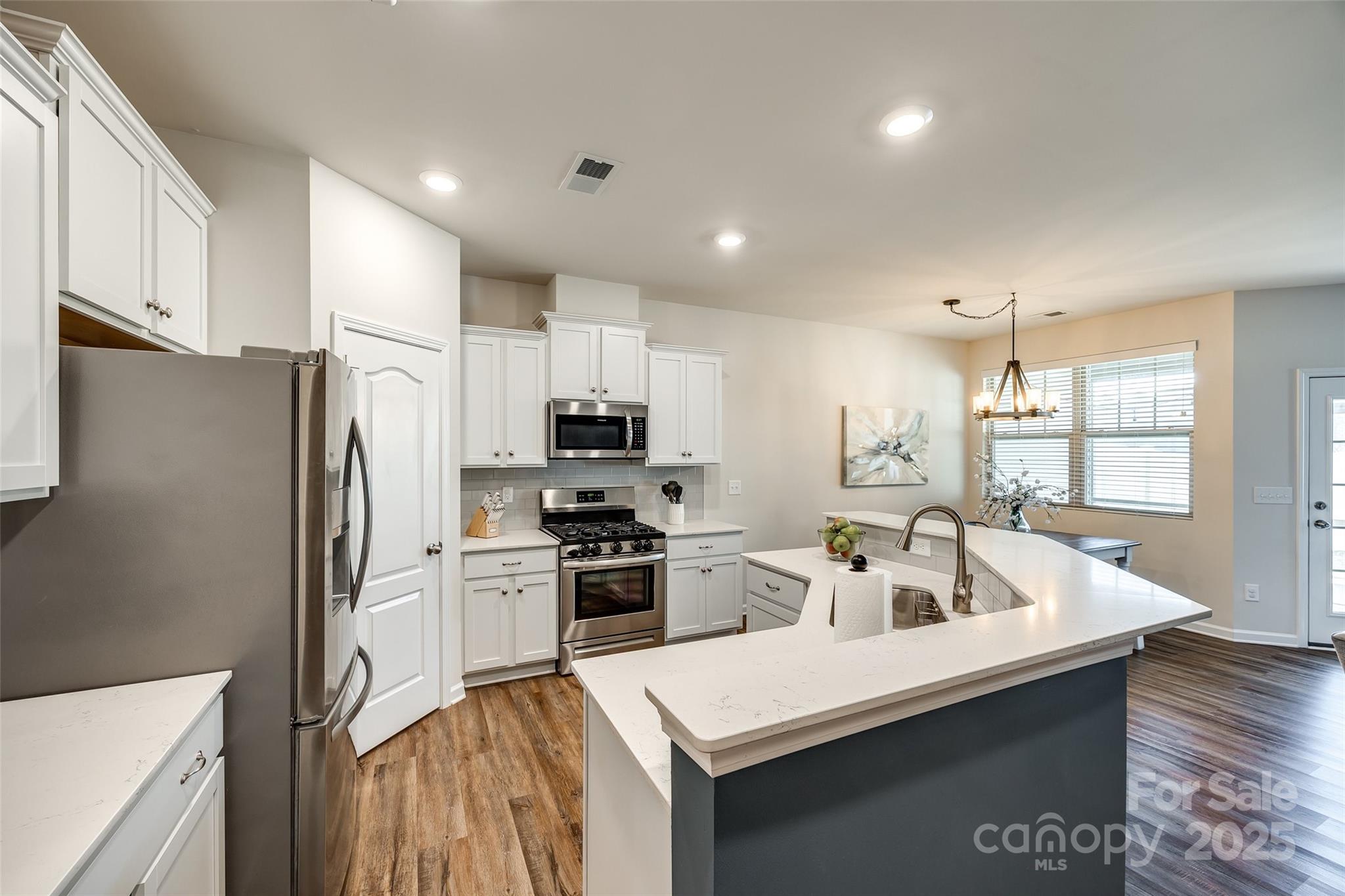 5212 Spanish Ivy Lane