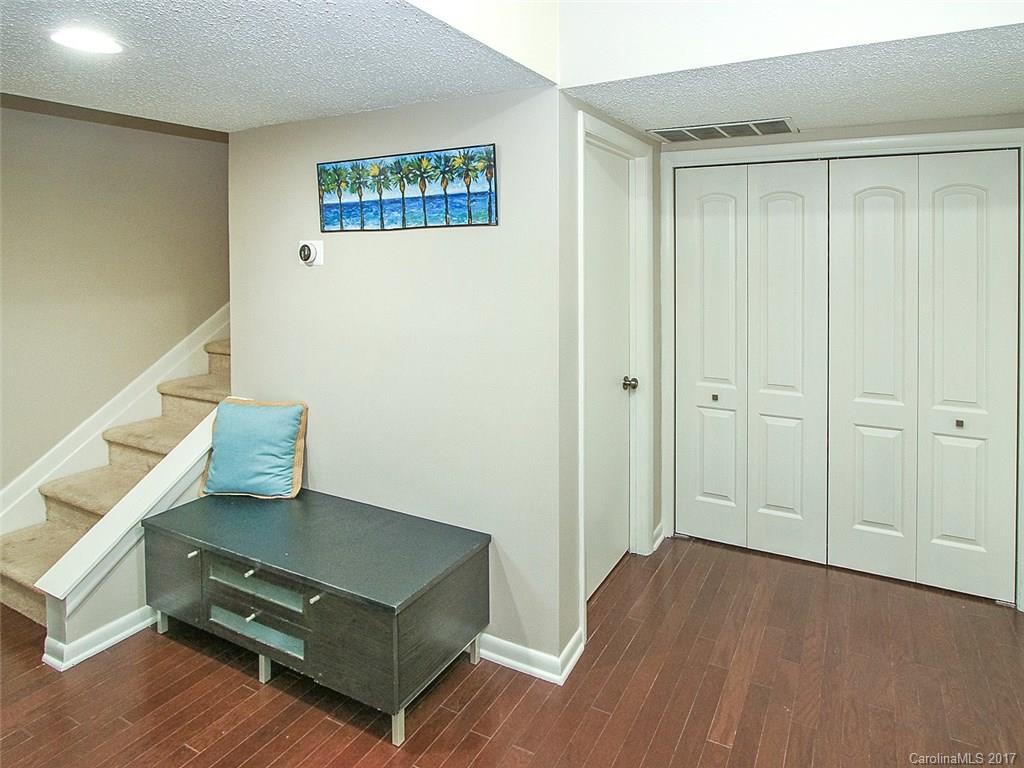 River Hills - Residential