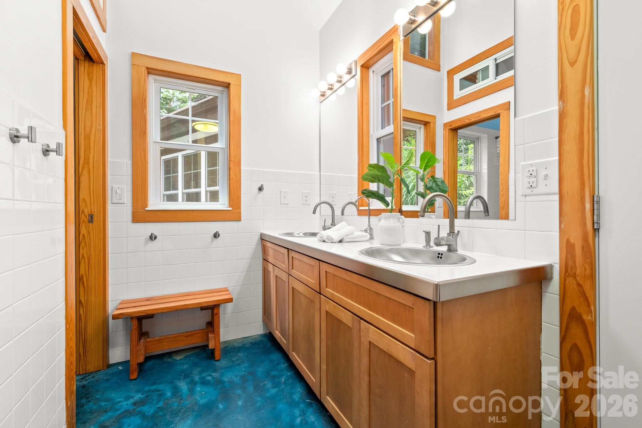 Kenilworth - Residential Income