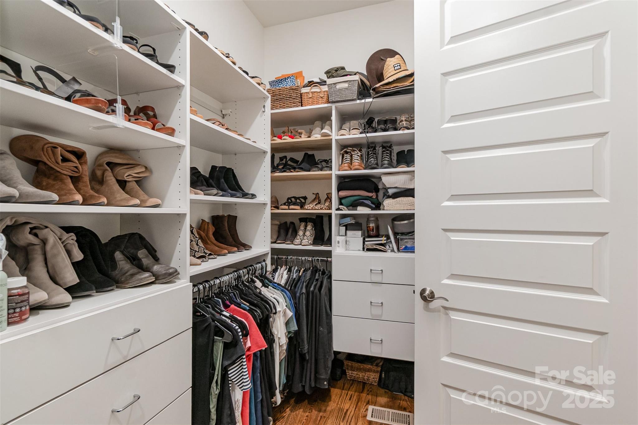 Sisters Cove - Residential