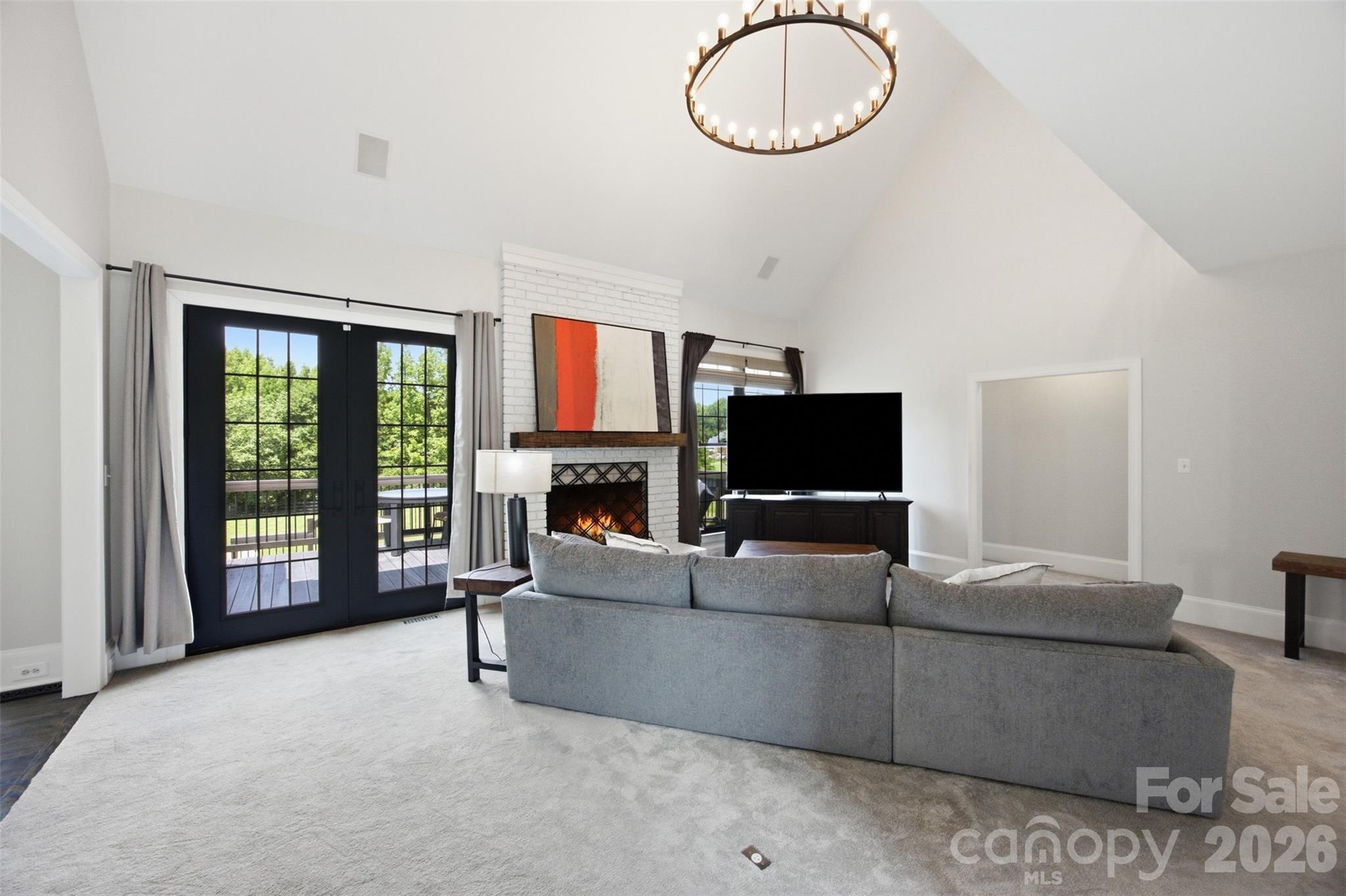 1002 Heather Glen Drive