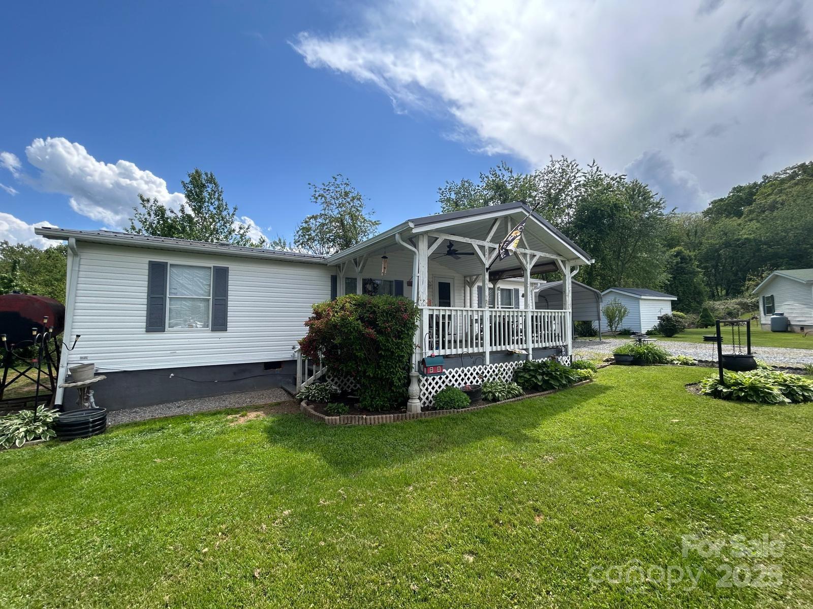 121 J F Morris Drive