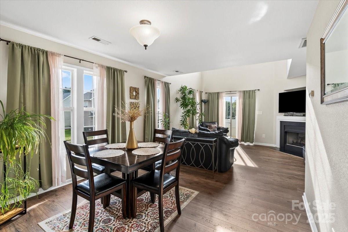 1922 Willie Worrell Drive