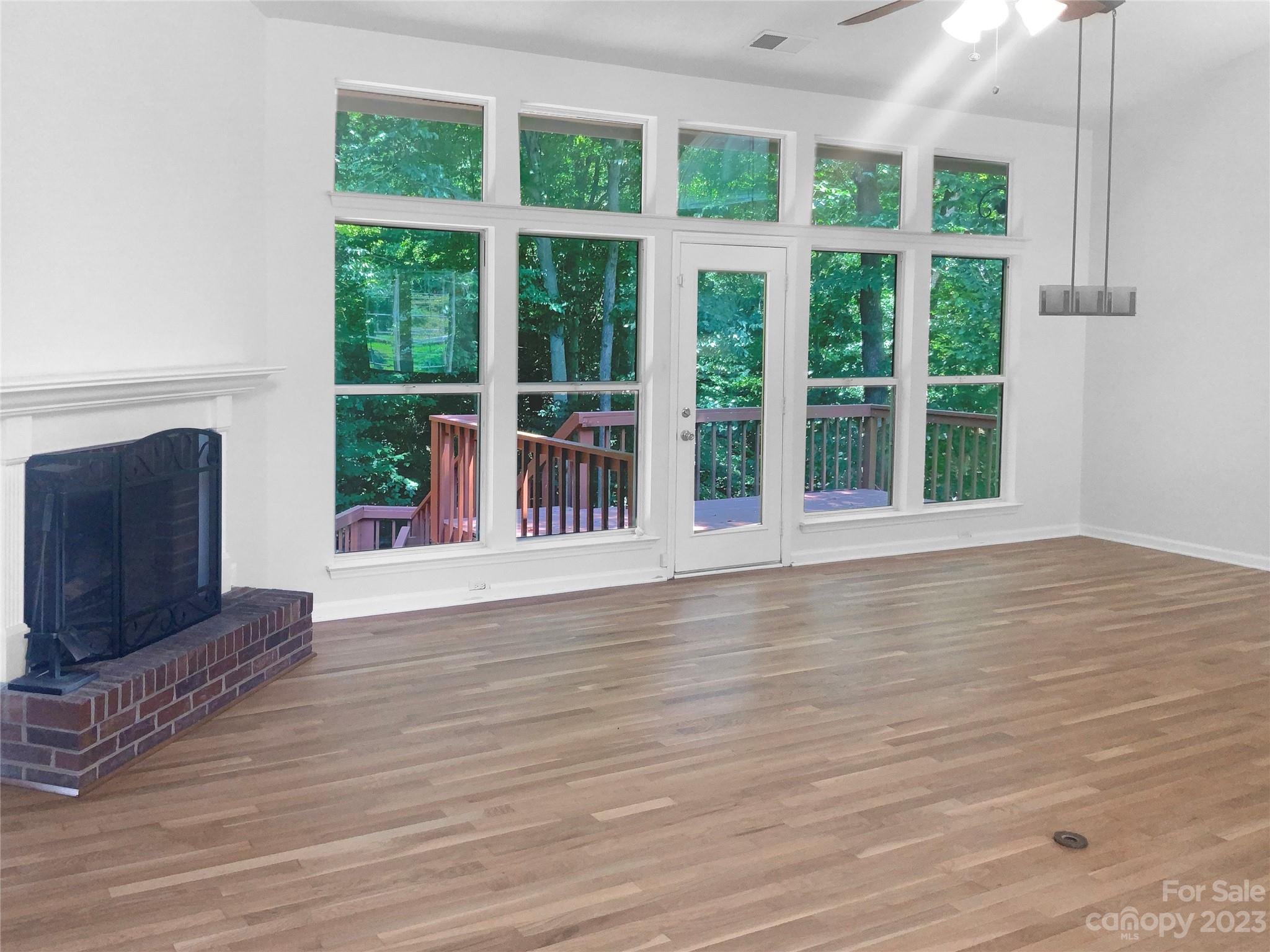 Hubbard Woods - Residential