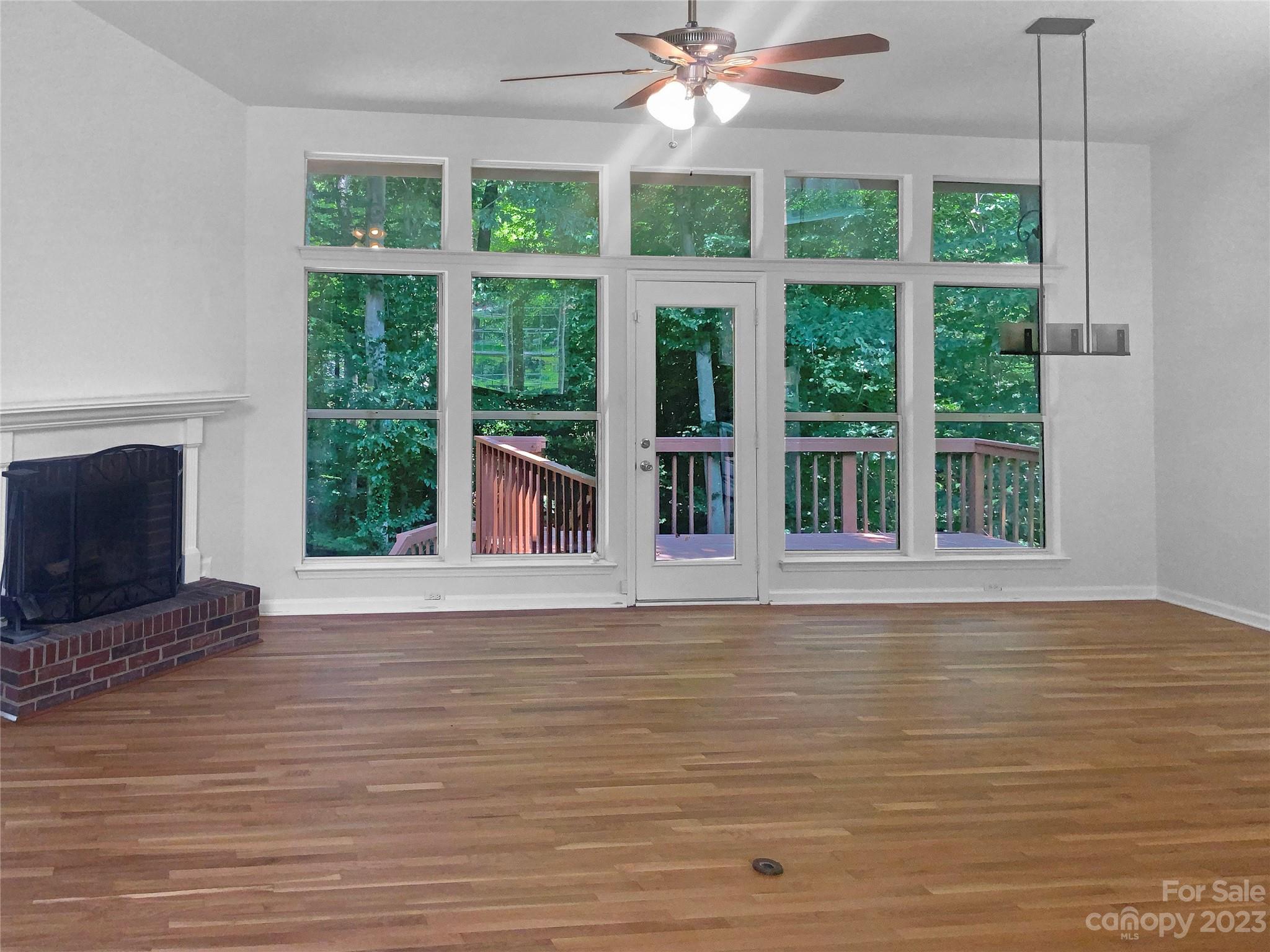 Hubbard Woods - Residential