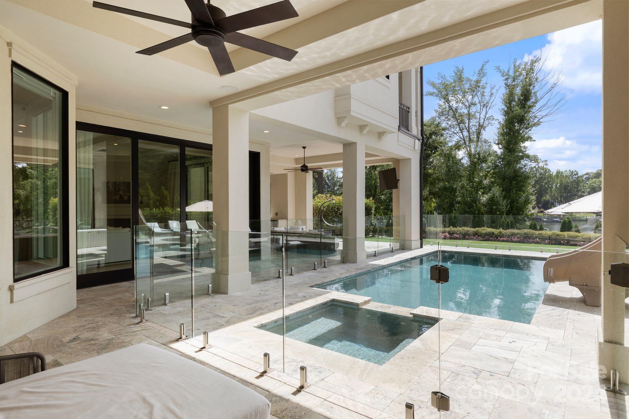 The Peninsula - Residential